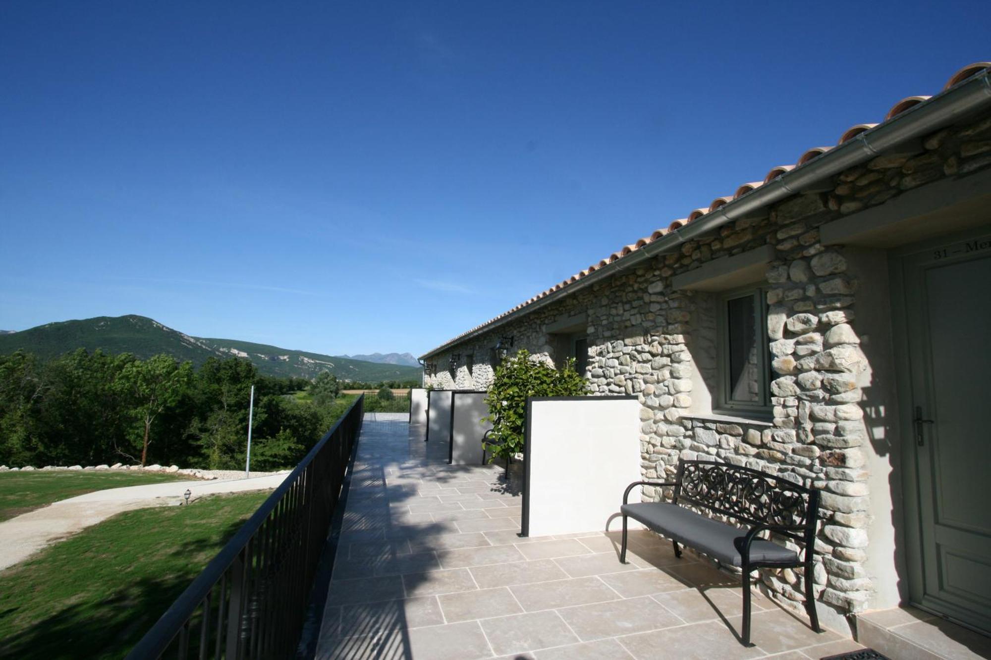 Chateau Les Oliviers De Salettes Charols Δωμάτιο φωτογραφία